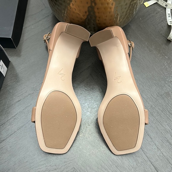 27 EDIT Naturalizer Iriss Ankle Strap Sandal - Picture 3 of 10